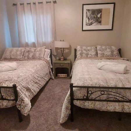Cheerful 3 Bedroom House. Great Location Colorado Springs Extérieur photo