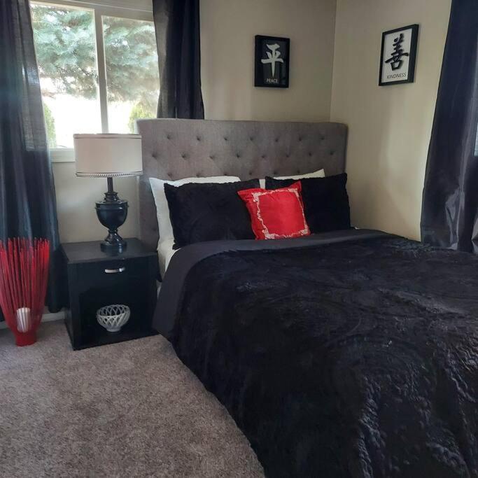 Cheerful 3 Bedroom House. Great Location Colorado Springs Extérieur photo