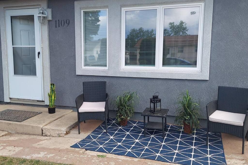 Cheerful 3 Bedroom House. Great Location Colorado Springs Extérieur photo