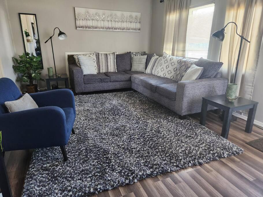 Cheerful 3 Bedroom House. Great Location Colorado Springs Extérieur photo